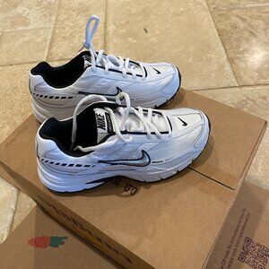 Brand new Nike Initiator Running Shoe - Women's